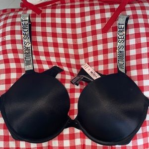 Victoria’s Secret push up bra